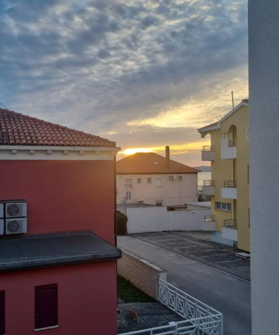 Apartments Pavic Sukošan